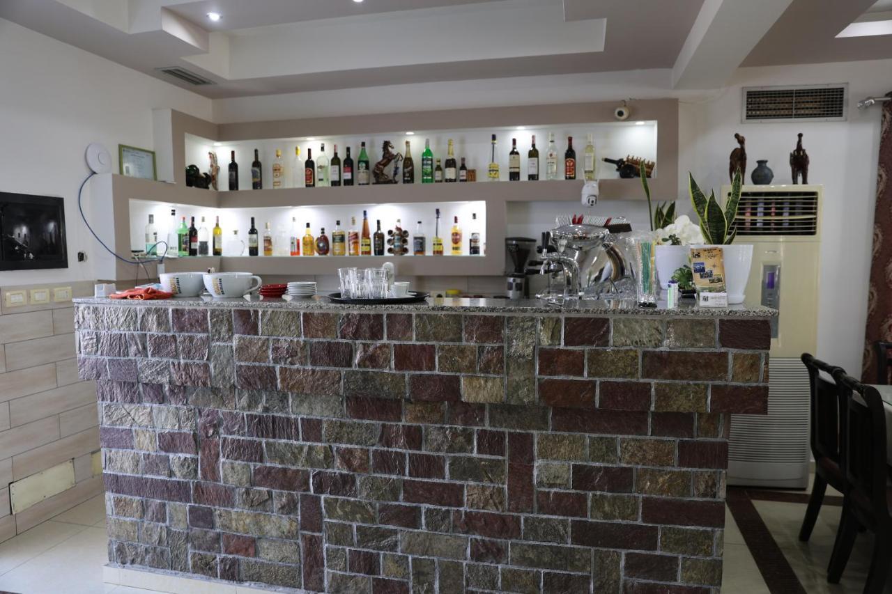 Hotel Kalaja Boks Extérieur photo